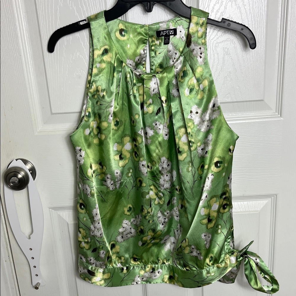 Apt. 9 Women's Green Floral Blouse